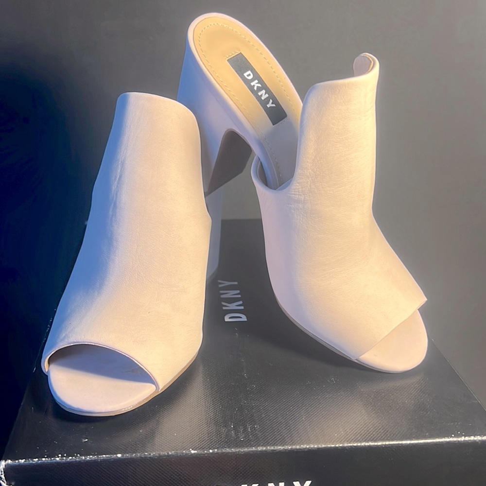 DKNY New in box Hester Mule